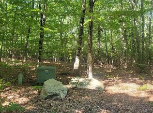 68 Town Woods Rd, Old Lyme, CT 06371