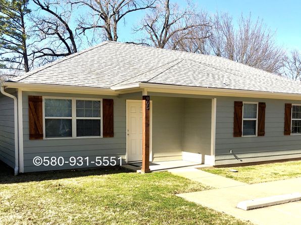 905 N 4th Ave, Durant, OK