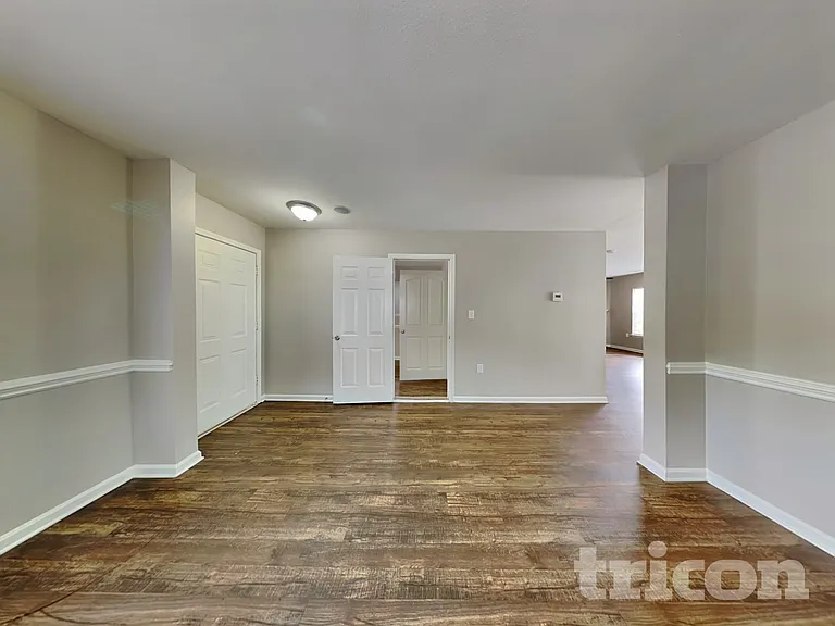5251 Grays Ridge Dr — Photo 3