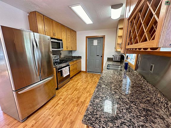 4th image of 2518 Aster Dr