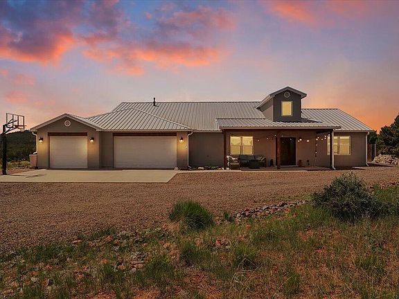 2nd image of 14 Mustang Mesa Trl