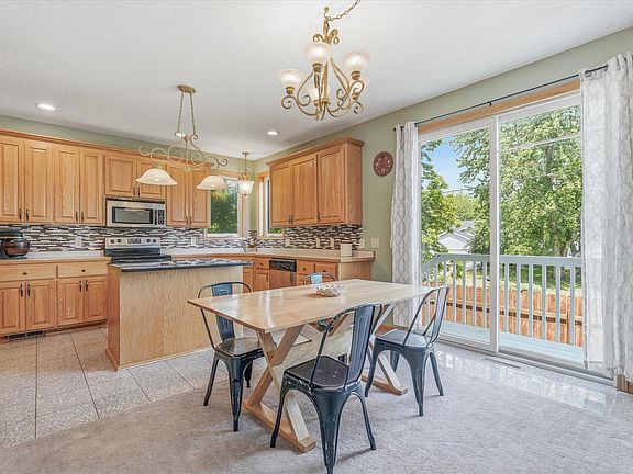 5th image of 2020 Klickitat St