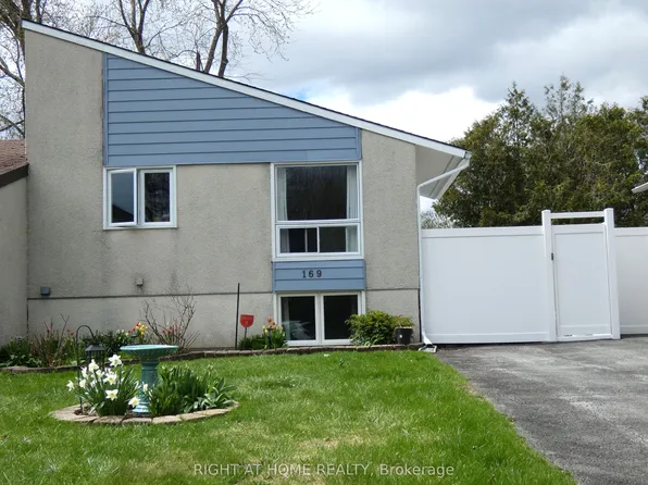 169 Castlefrank Rd, Ottawa, ON K2L 1T3