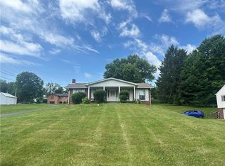 129 Camp Meeting Rd, Clinton, PA 15026