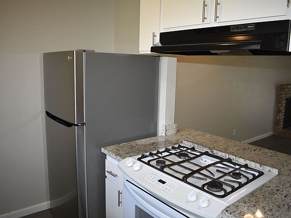 2nd image of 2625 Capitales Dr