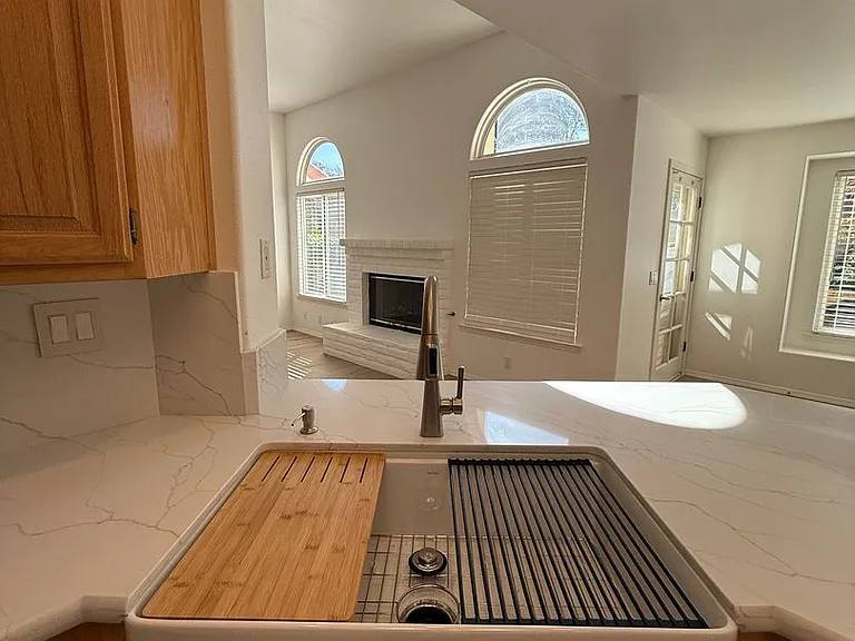 2441 Iron Ridge Ct — Photo 15