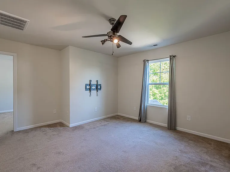 504 Southwick Pl — Photo 13