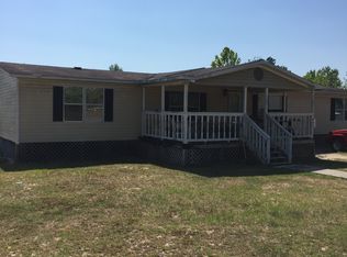 102 Mahogany Ln, Interlachen, FL 32148