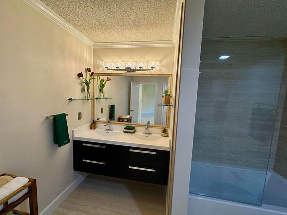5th image of 209 Wisley Way