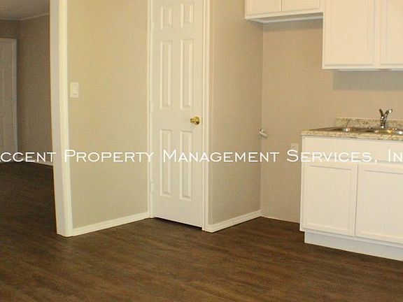 3rd image of 414 S 73rd East Ave