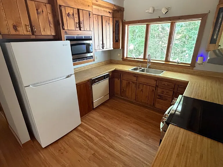 120 Dracut Rd — Photo 7