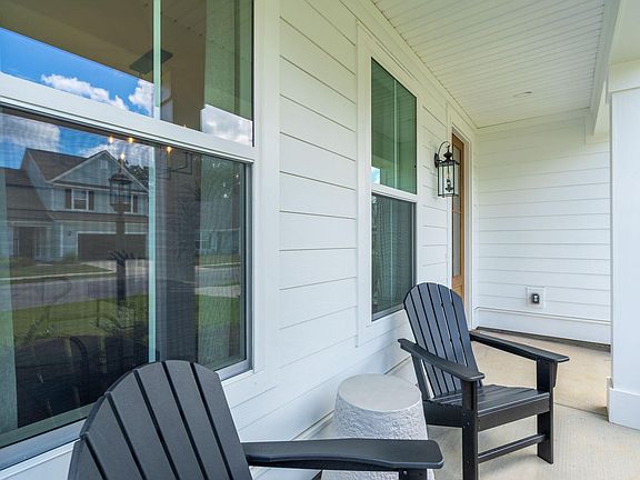 3rd image of 4 Tuggle Ln