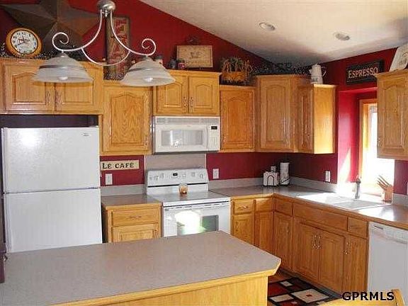 5th image of 613 Tupelo Ln