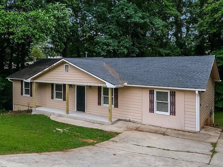 1695 Lawrenceville Suwanee Rd — Photo 4
