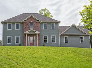 4 Lauren Ln, Southwick, MA 01077