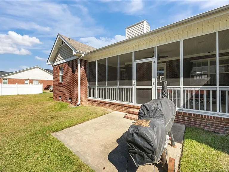 3805 Sunchase Dr — Photo 38