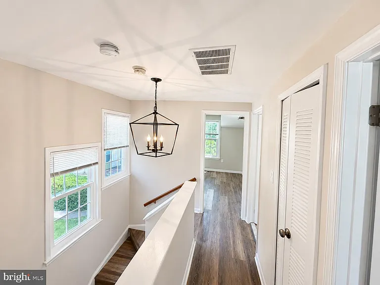 14350 Gringsby Ct — Photo 6