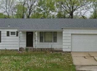 221 S Chester Ter, Olathe, KS 66061