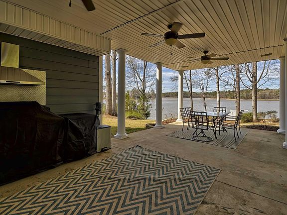 4th image of 665 Newberry Shores Dr