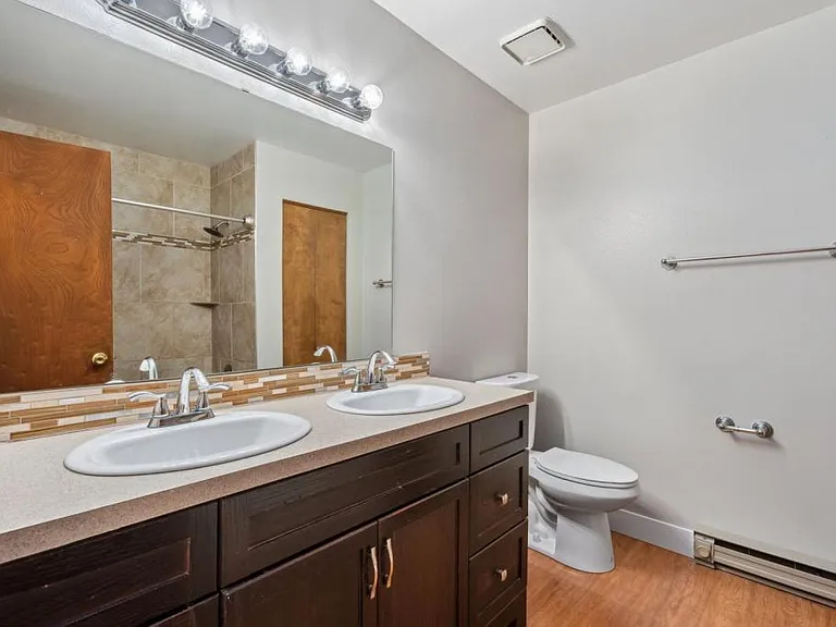 3465 Lochwood Dr #J39 — Photo 7