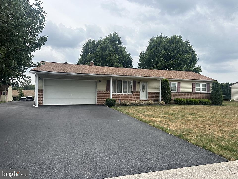 1st image of 812 Sycamore Ln