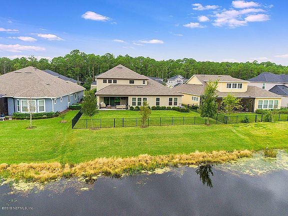 3rd image of 302 Eagle Rock Dr