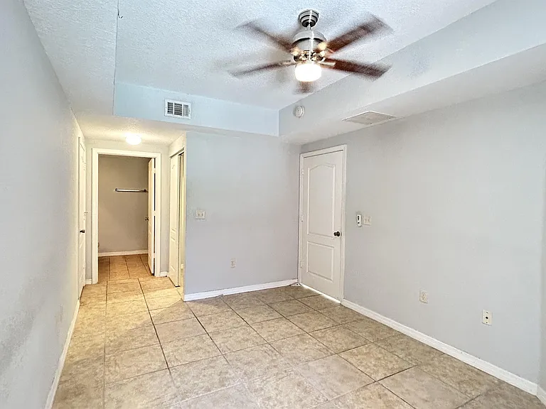 138 SW Peacock Blvd #106 — Photo 7