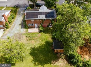 4413 Lakeview Dr, Temple Hills, MD 20748