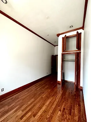 Rented by Apple Exclusive Realty Inc | media 28