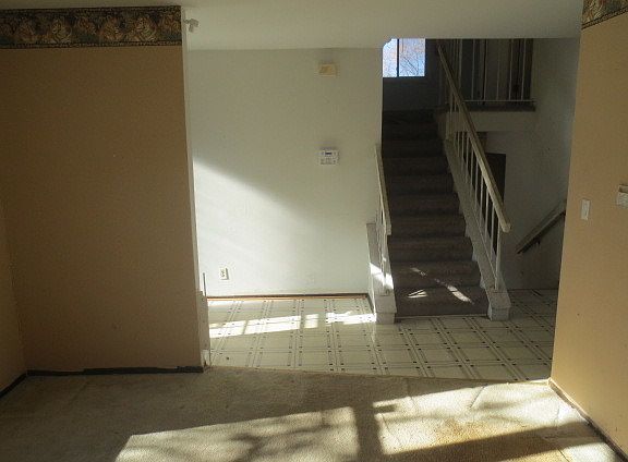 5th image of 1955 Ashwood Ln