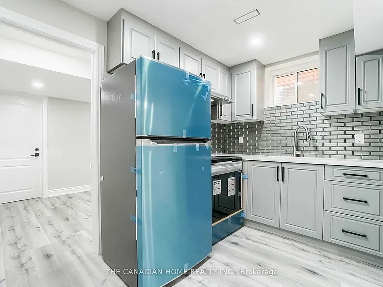 36 Enford Cres #BSMNT — Photo 10