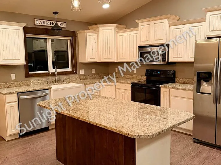5281 River Rd — Photo 5