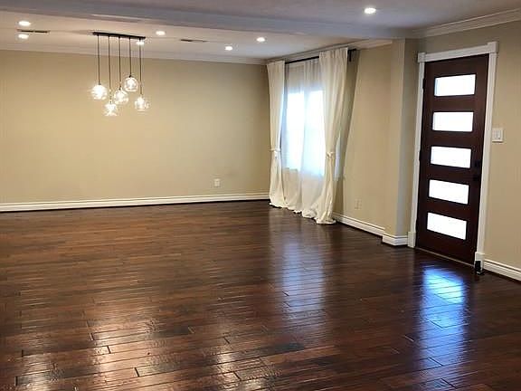 4th image of 1442 Chamboard Ln