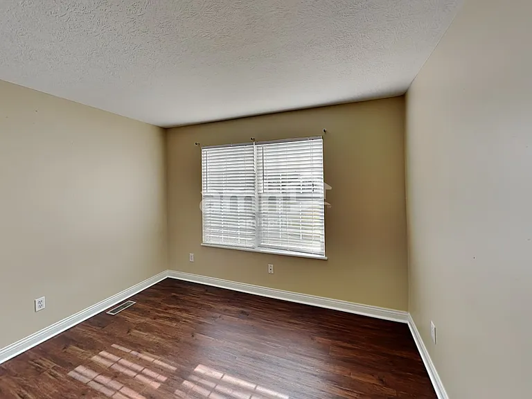 7200 Winterbek Ave — Photo 19
