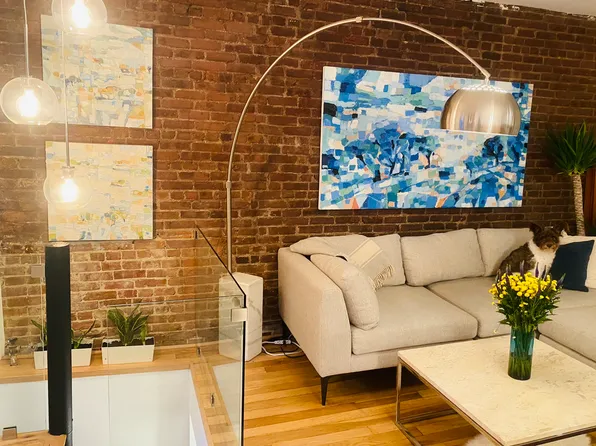 109 West 70th Street image 9 of 20