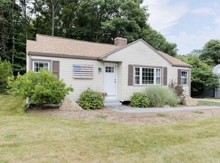 27 Woodway Dr, Shrewsbury, MA 01545