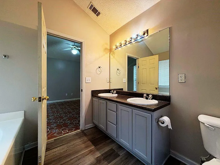 5410 Twin Lakes Dr — Photo 29