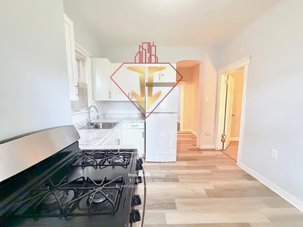 68 Wegman Pkwy #1, Jersey City, NJ 07305