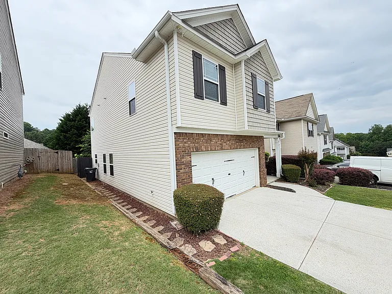5219 McEver View Dr — Photo 2