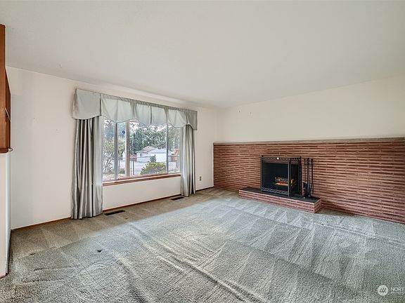 4th image of 12302 Edgewood Avenue SW