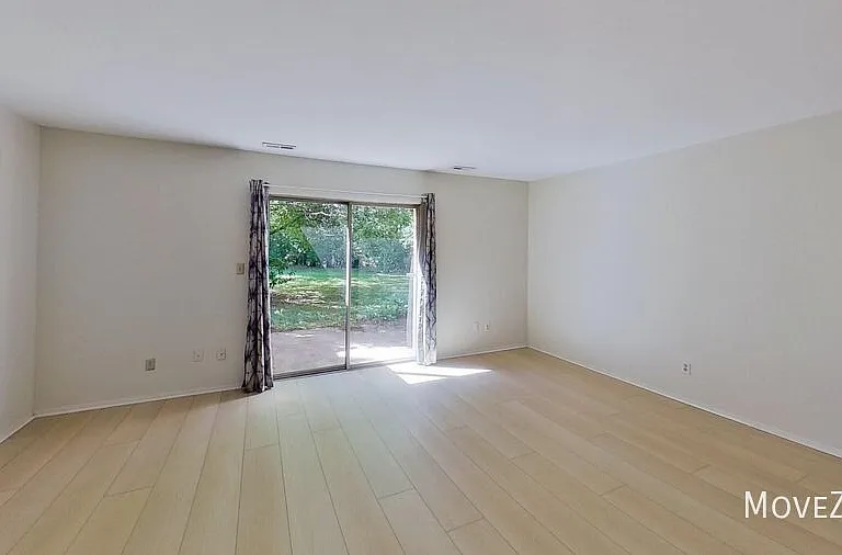 5805 Nottoway Ct #D — Photo 37