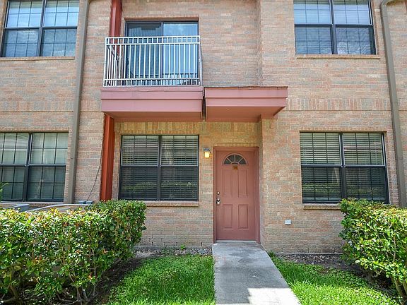 3rd image of 9400 Bellaire Blvd Unit 606