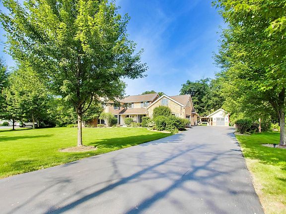 3rd image of 2113 Middlefork Rd