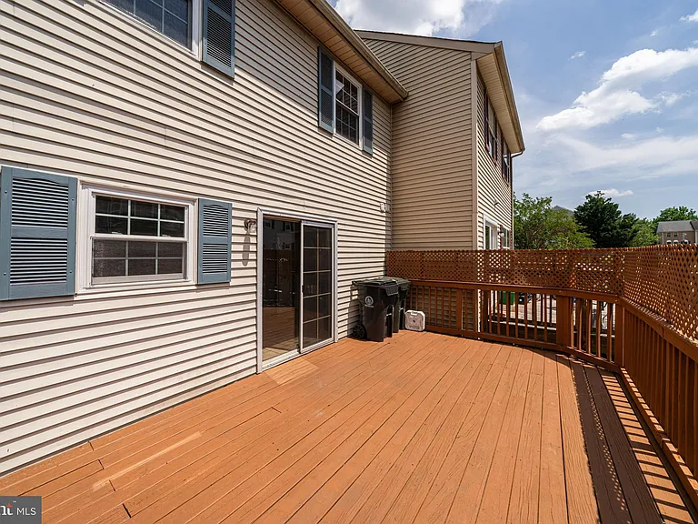 8593 Burlington Ct — Photo 34