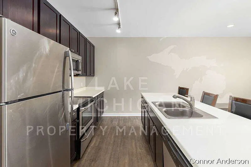 1 bed, 1.0 bath, 679 sqft, $1,675 — Photo 3