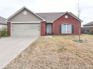 519 S Creek St, Skiatook, OK 74070