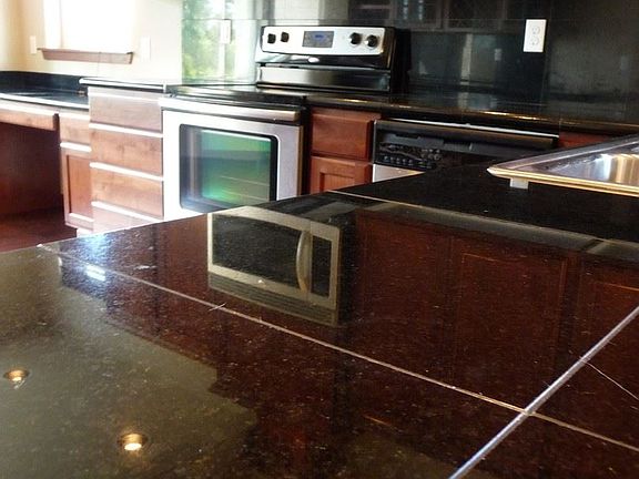 3rd image of 3034 Bella Ct SE