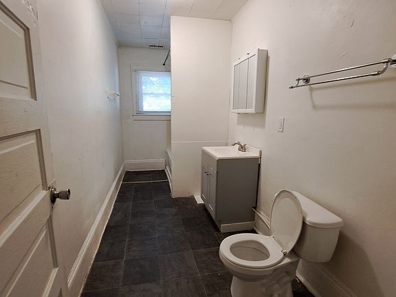 5th image of 1002-1004 S Fountain Ave #1002-1/2