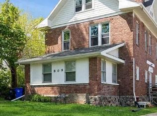 809 17th St SE APT 1, Cedar Rapids, IA 52403