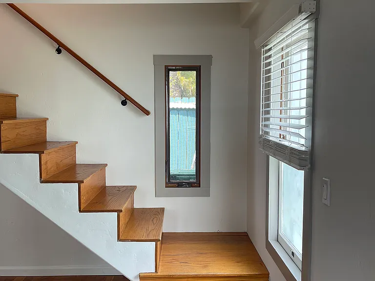1615 Linwood St #1615 — Photo 6